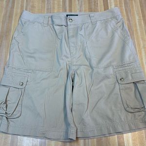 Ralph Lauren Women’s Plus Size 16W Tan Khaki Cargo Shorts